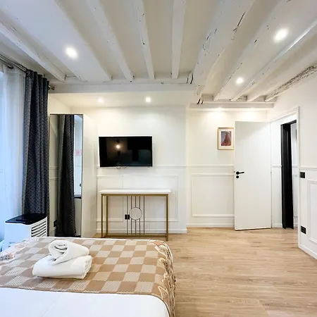 93 - Luxury Flat In Le Marais-3